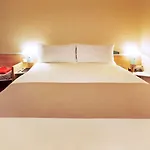 Ibis Lille Centre 호텔 3*