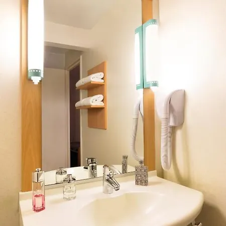 Ibis Lille Centre 3* توركوان
